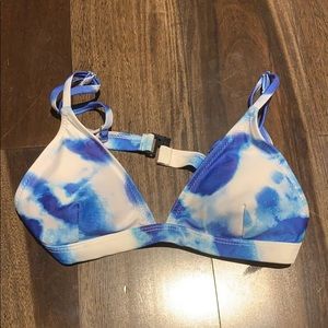 never worn triangle bikini top